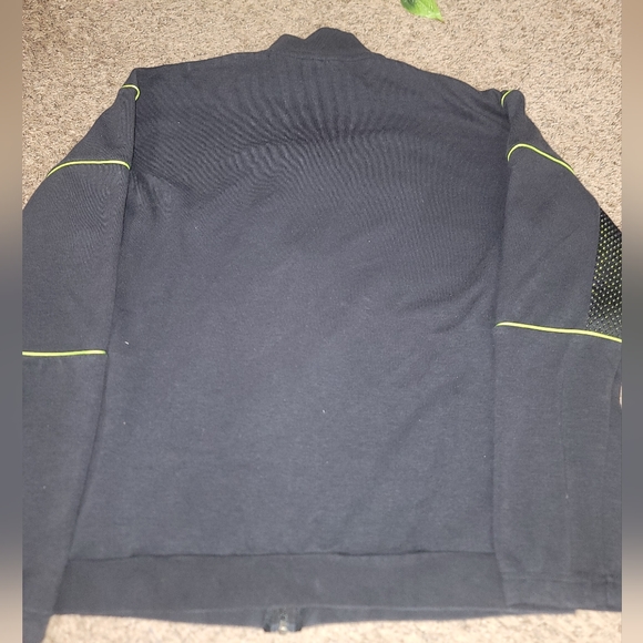 Adidas Sweatershir good condition color black and Line green - Picture 3 of 9
